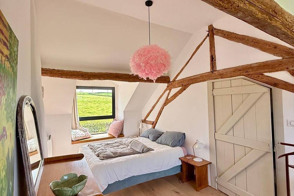 Maison de vacances nature, belles vues, patrimoine Bourgogne du Sud in Saint-Bonnet-de-Joux, Région de Charolles