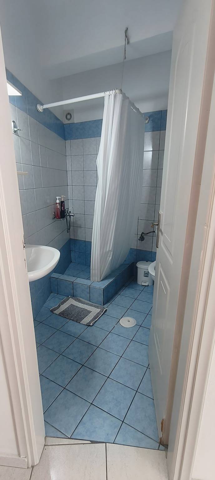 Entire studio, Studio Apartment 'Merichas 7 Irida' with Mountain View, Wi-Fi and Air Conditioning in Kythnos