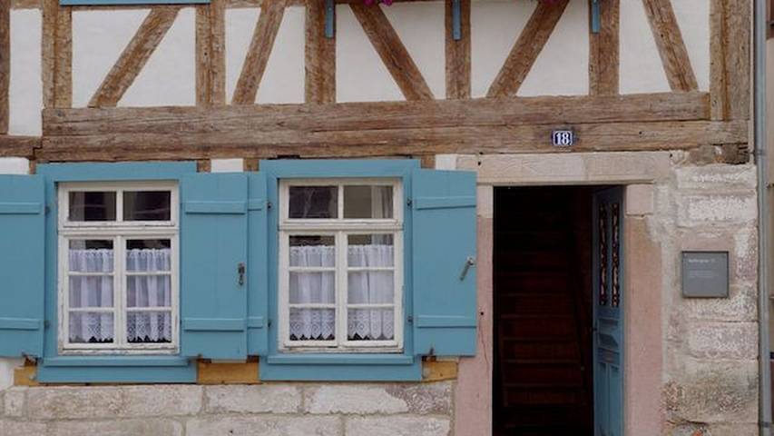 Ferienhaus für 8 Personen, mit Whirlpool und Sauna sowie Garten, kinderfreundlich in Alpirsbach