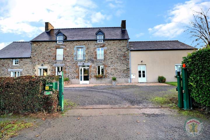 Gîte pour 2 personnes, avec jardin à Roz-Landrieux - 2
