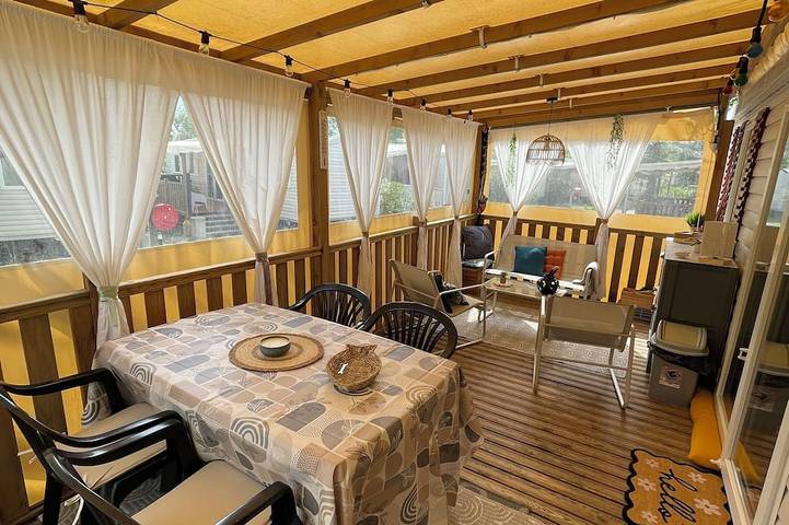 Camping pour 8 personnes à Lège-Cap-Ferret