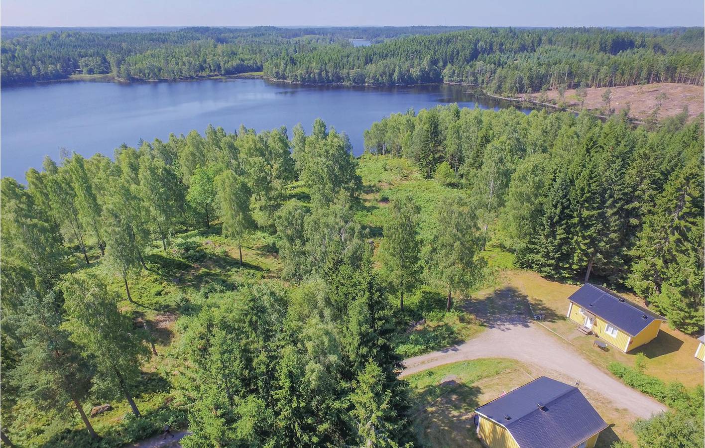 Feriehus for 5 personer med innsjøutsikt in Falkenbergs region