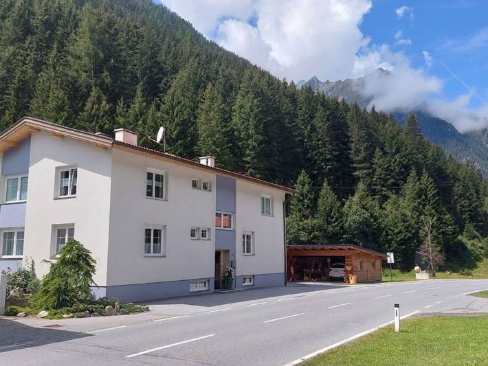 Ferienwohnung für 4 Personen, mit Terrasse in St. Leonhard im Pitztal