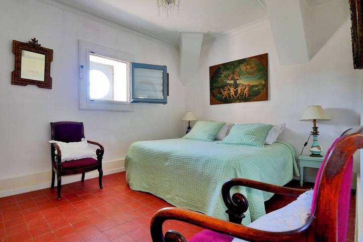 Apartamento entero, 2-star apartment in writer's house in Sommières, Costa mediterránea (Francia)