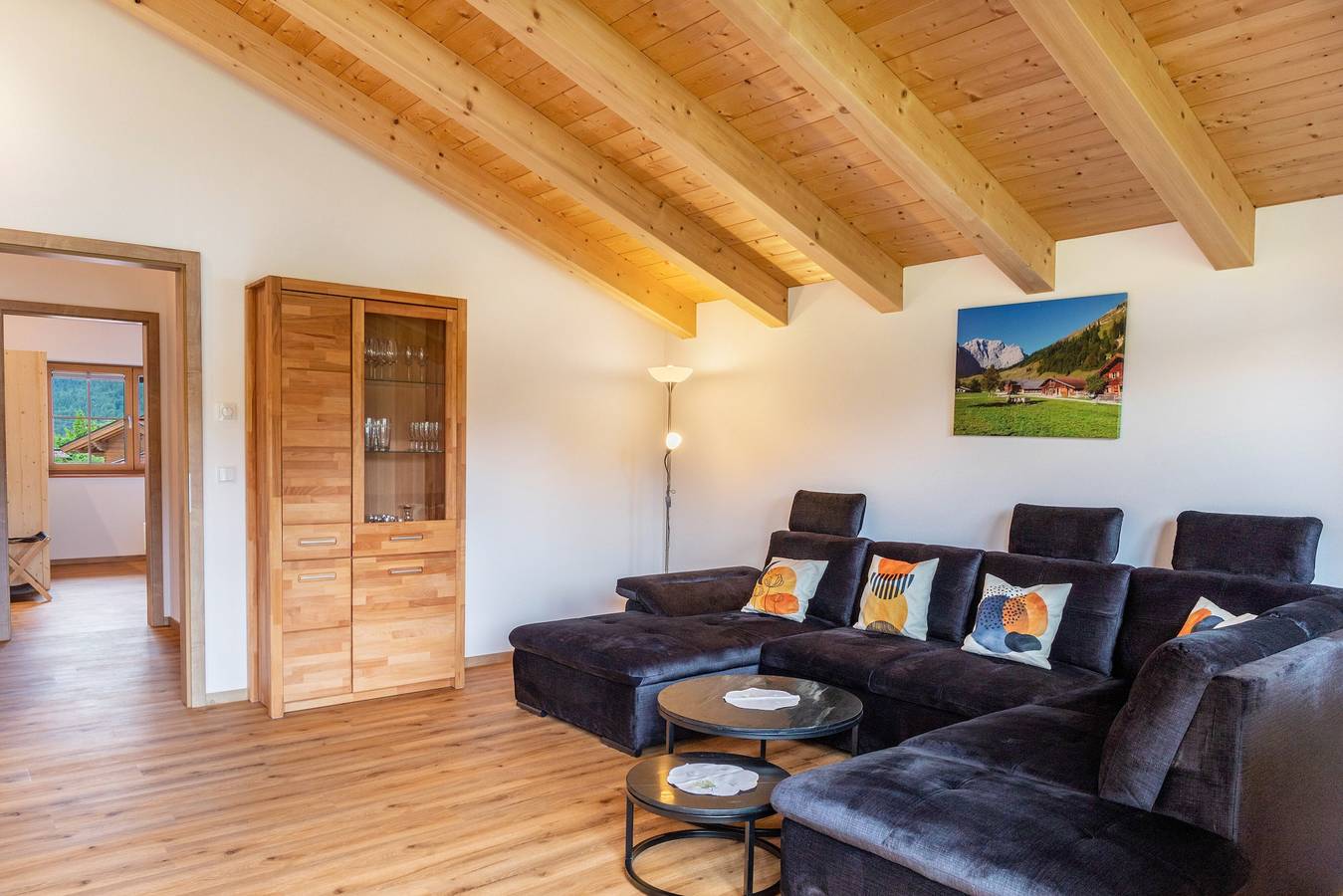 Entire apartment, Apartment 'Haus Stoabock' with Mountain View, Balcony and Wi-Fi in Wallgau, Walchensee