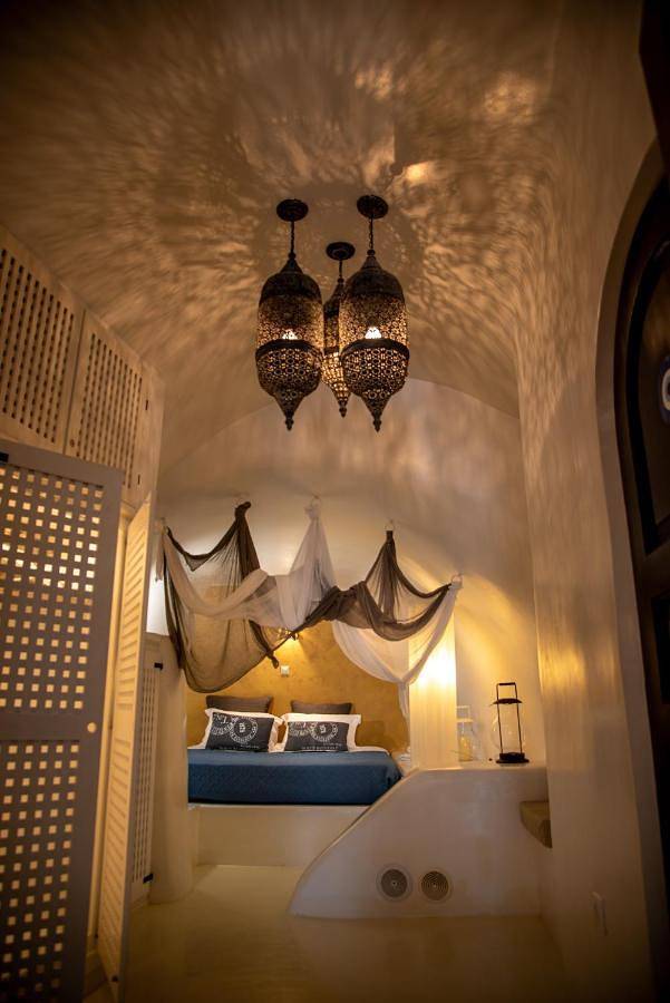 Location de vacances pour 5 personnes, avec piscine ainsi que jardin et jacuzzi à Megalochori - 4