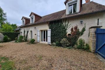 Gîte pour 6 personnes, avec jardin à Vallières-les-Grandes