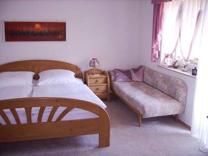 Gîte pour 3 personnes, avec jardin à Kronach