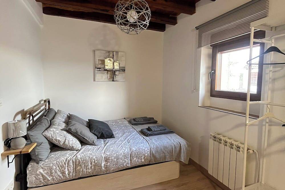 Casa Rural Boni in Fuentemolinos (Burgos) at N-122 in Ribera del Duero in Ribera del Duero, Fuentemolinos