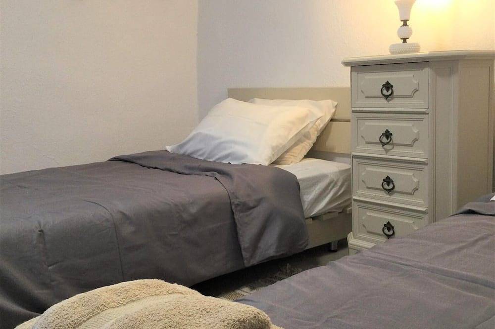 Haus der Engel teilen. Altes Weingut in Haus umgewandelt (neue Auflistung) in Finikia, Santorin