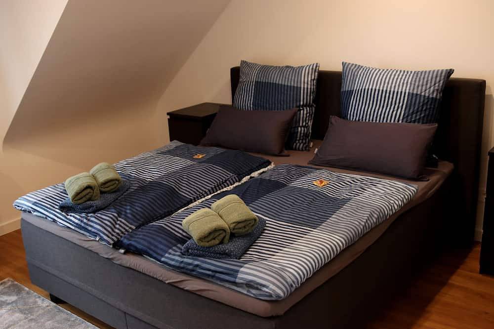 Entire apartment, Cozy oasis of peace by the forest. 110sqm with 2 bedrooms. Pet friendly! in Taunusstein, Rheingau-Taunus-Kreis