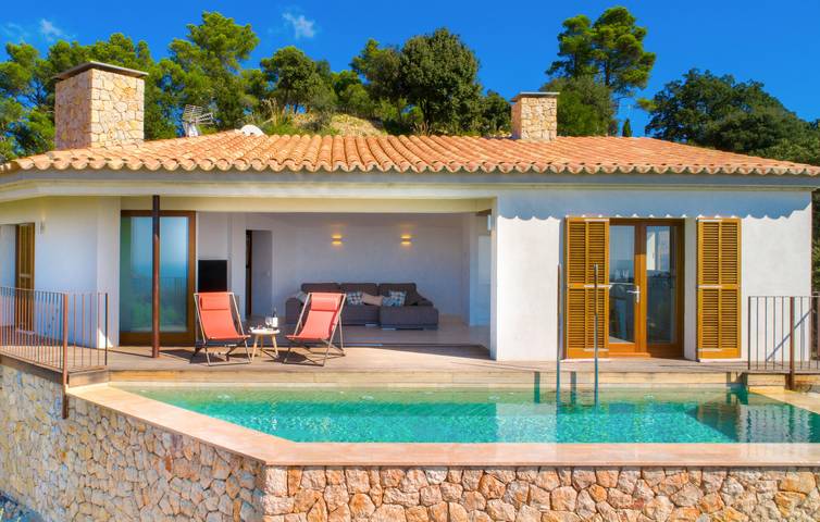 Ferienhaus für 5 Personen, mit Terrasse und Pool in Puigpunyent