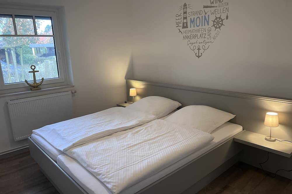 Ganze Wohnung, Ferienwohnung \"Salzwiese\" zwischen Dorf und Bad - frisch renoviert in St. Peter-Bad, St. Peter-Ording