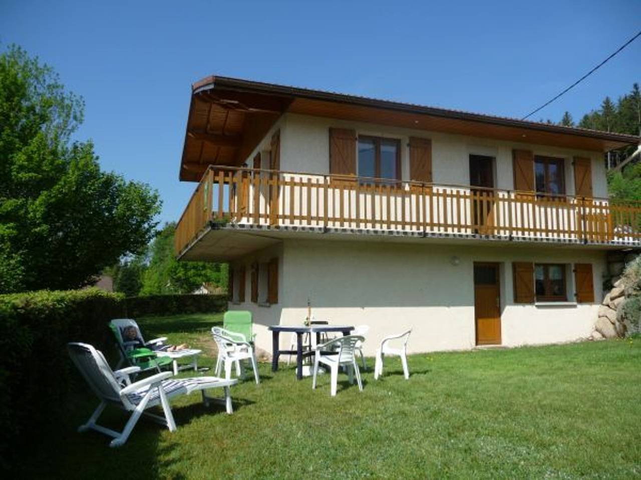 Chalet spacieux à Rochesson, près de Gérardmer, avec garage, cheminée, Wifi et équipements complets in Rochesson, Parc naturel régional des Ballons des Vosges