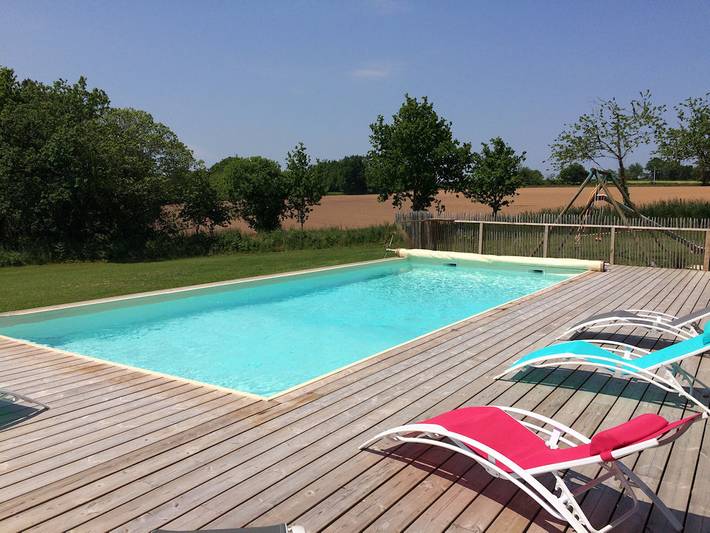 Gîte pour 14 personnes, avec piscine ainsi que terrasse et jardin à Béganne - 4