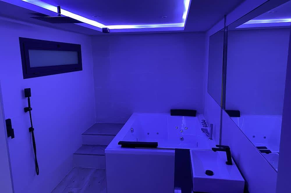 Entire apartment, Deluxe Silver in Linares, Jaén Province