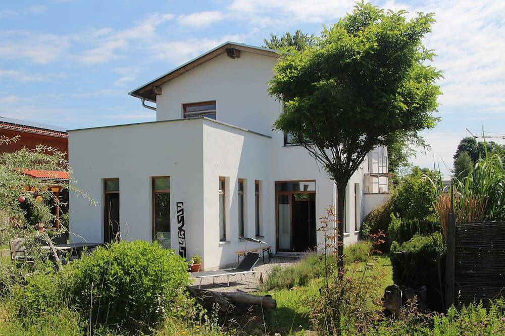 Zentrumnahes Ferienhaus im Grünen für Familien mit und ohne Haustier in Murnau am Staffelsee, Das Blaue Land