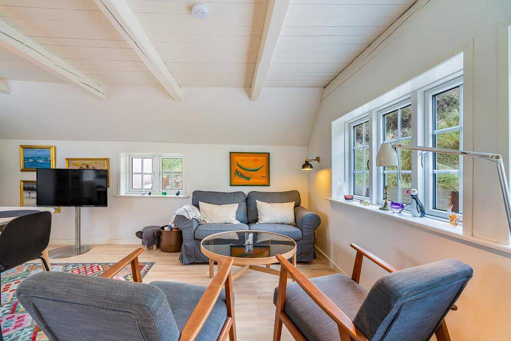 Charmerende sommerhus ved Vesterhavet og Henne Mølle Å – kun 300 meter fra stranden in Henne, Région de Varde