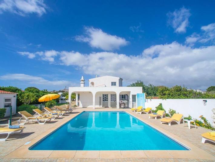 Apartamento de férias para 4 pessoas, com terraço e piscina em Loulé