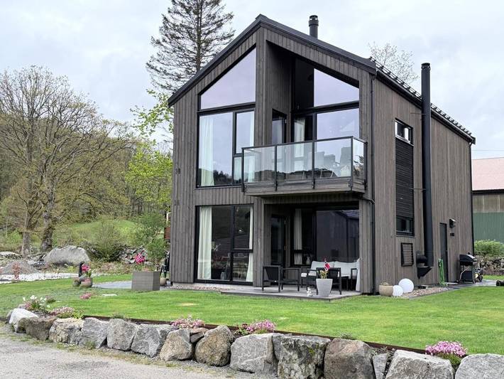 Ferienwohnung für 4 Personen, mit Sauna und Garten sowie Seeblick und Ausblick - 1
