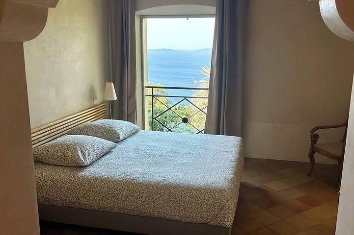 Location de vacances pour 6 personnes, avec jardin dans Office De Tourisme De Rayol Canadel - 2