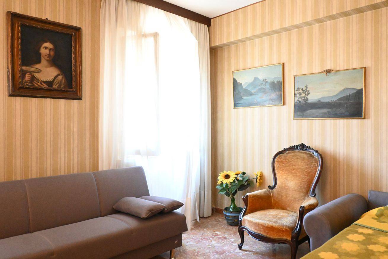 Ganze Wohnung, S344 – Sirolo, three-room apartment in Sirolo, with parking space and garden in Sirolo, Riviera del Conero