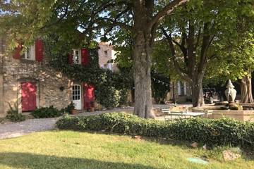 Chambre d’hôte pour 5 personnes, avec jardin à Rognes