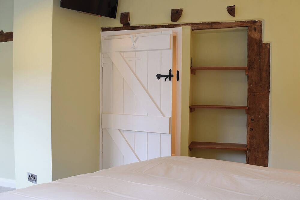 3 bedroom accommodation in Stratford-Upon-Avon in Stratford upon Avon, Warwickshire