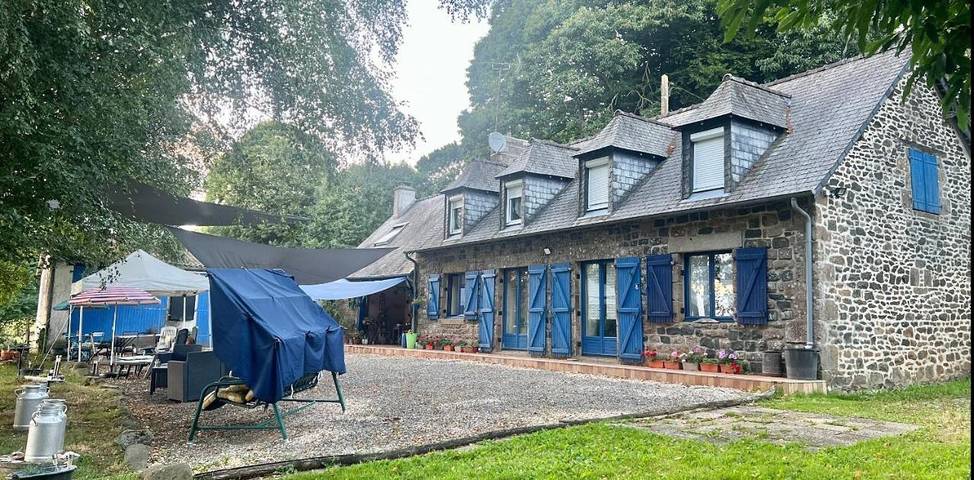 Chambre d’hôte pour 5 personnes, avec Terrasse ainsi que Jardin et Vue