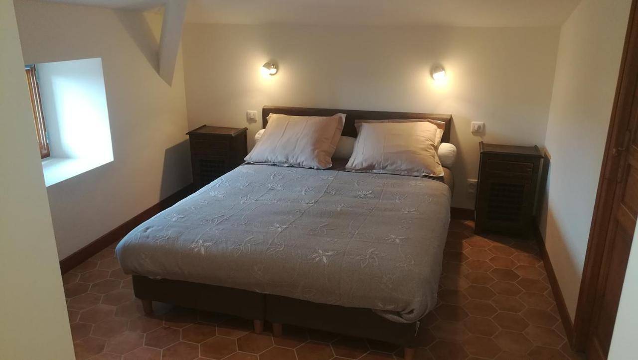 Superior Queen Room in Le Puy-en-Velay, Haute-Loire