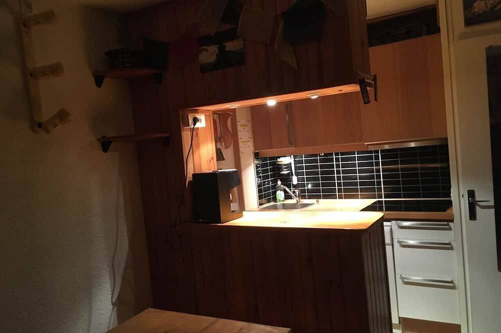 Apartamento entero, Apartment - Val Thorens - 6 people-at the foot of the slopes, in the center of town in Val Thorens, Les Trois Vallées