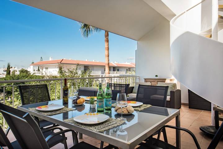 Ferienwohnung für 4 Personen, mit Pool und Terrasse - 1