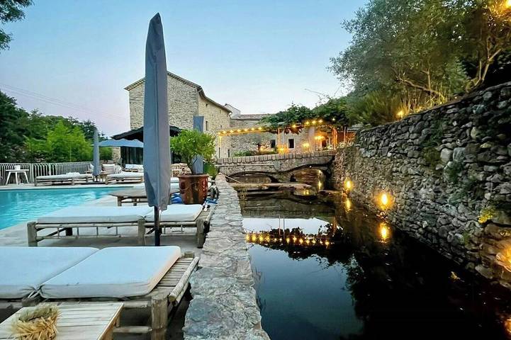 Maison de vacances pour 16 personnes, avec piscine et jardin