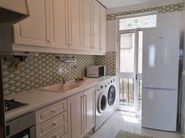 Apartment for 3 People in Cascais, Costa Azul, Photo 3