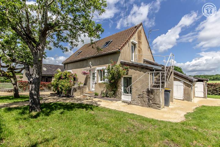 Gîte pour 6 personnes, avec Terrasse et Jardin