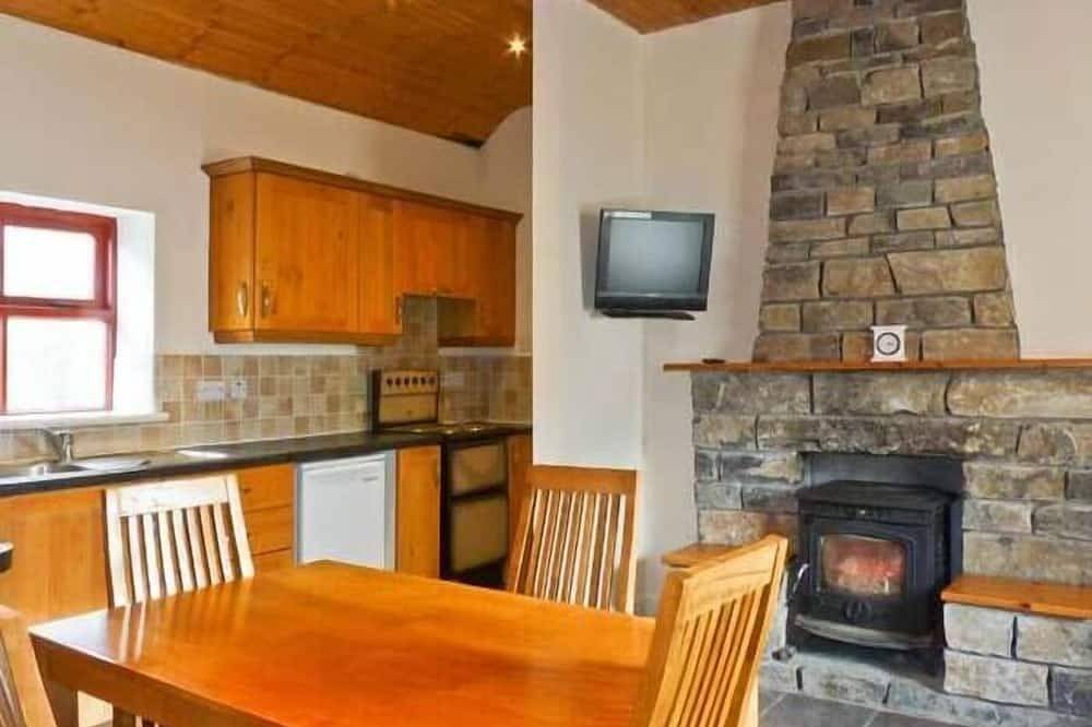 Cavan Hill Cottage, family friendly in Ballinrobe, County Mayo in Claremorris=Swinford Municipal District, County Mayo