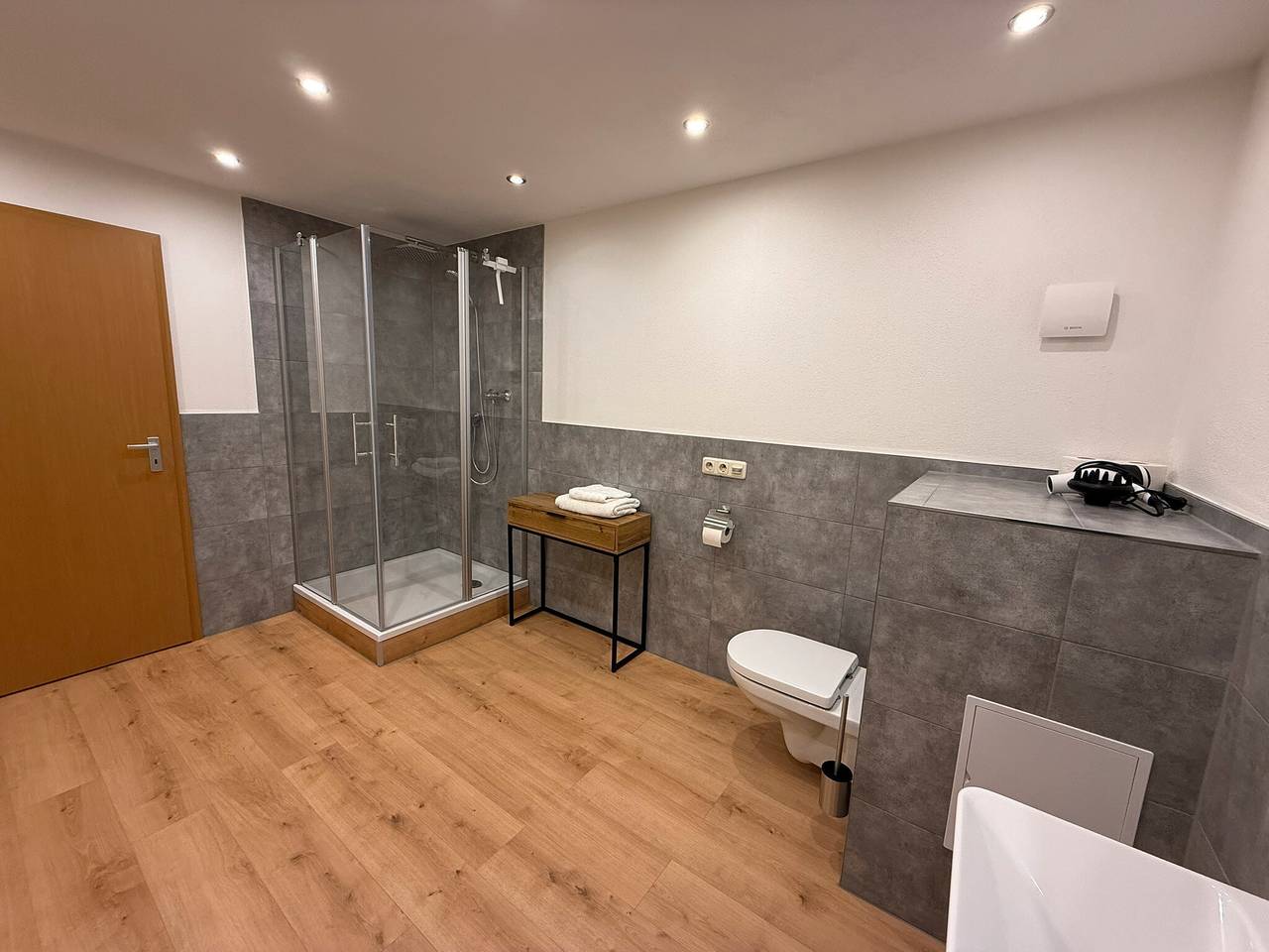 Ganze Wohnung, Apartment 'Ferien- und Handwerkerwohnung' mit Wlan in Römhild, Hildburghausen und Umgebung