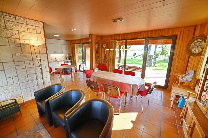 Location de vacances pour 11 personnes, avec jardin dans Grandhan - 3