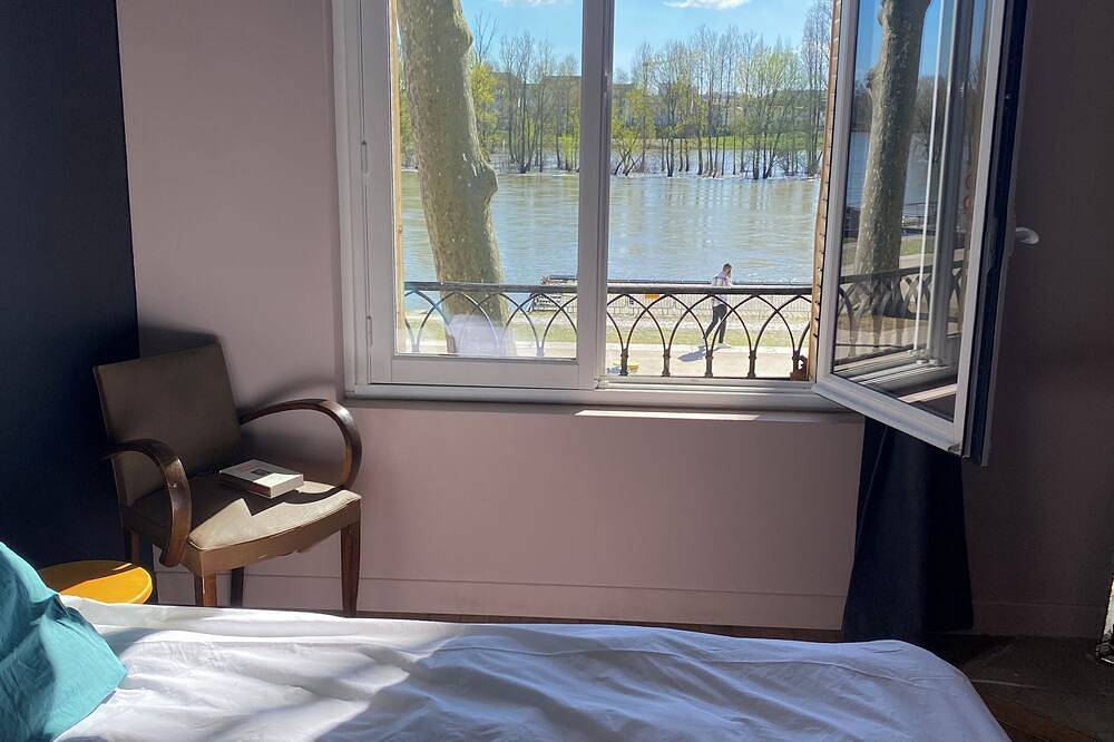 Appartement entier, Balcon vue Loire parking à 50m Animaux de compagnie acceptés in Orléans, Vallée de la Loire