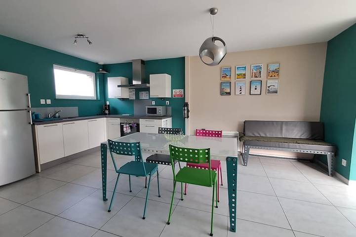 Gîte pour 3 personnes, avec Terrasse et Jardin à Holque