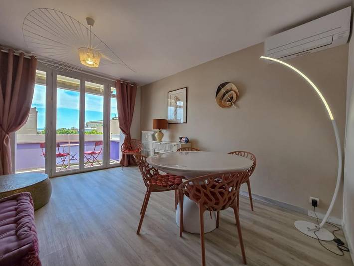 Gîte pour 4 personnes, avec vue et terrasse, animaux acceptés dans Casino De Hyeres