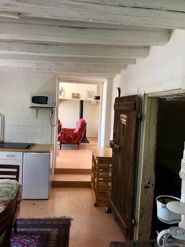 Location de vacances pour 6 personnes, avec jardin ainsi que vue et piscine à Épineuil-le-Fleuriel - 3