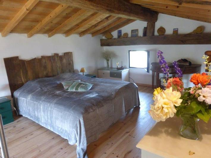 Location de vacances pour 2 personnes, avec Jardin et Vue à Sault - 4