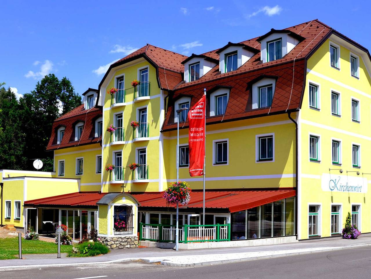 Kirchenwirt Aigen - Standard Einzelzimmer in Rottenmanner und Wölzer Tauern, Aigen im Ennstal