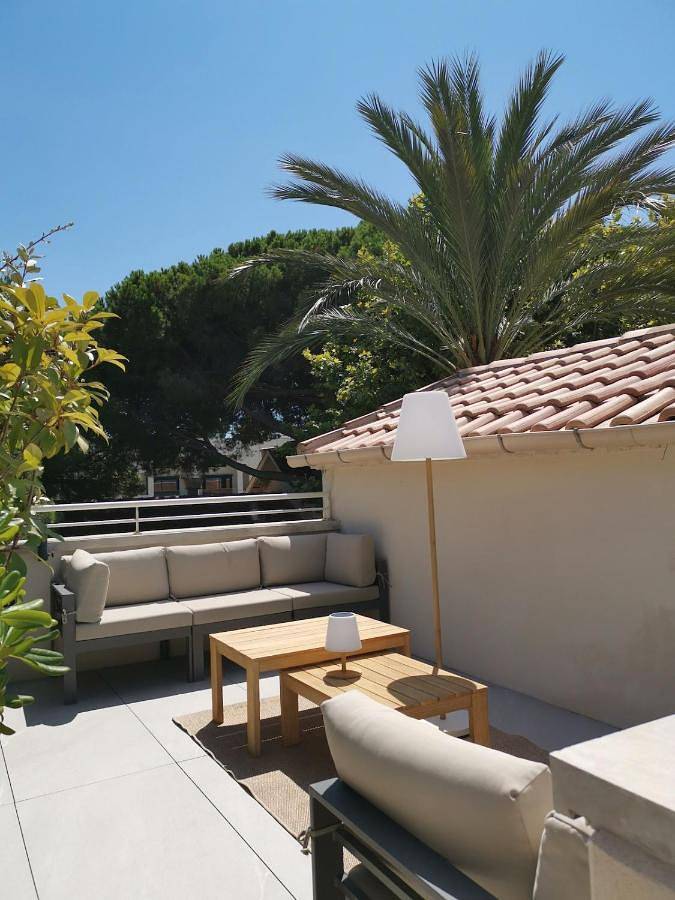 Gîte pour 9 personnes, avec terrasse dans Gare Du Grau Du Roi