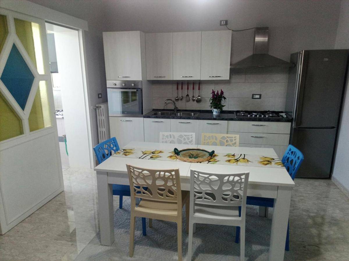 Appartamento intero, Two-Bedroom Apartment in Statte, Golfo di Taranto