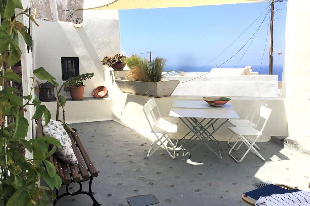 Haus der Engel teilen. Altes Weingut in Haus umgewandelt (neue Auflistung) in Finikia, Santorin