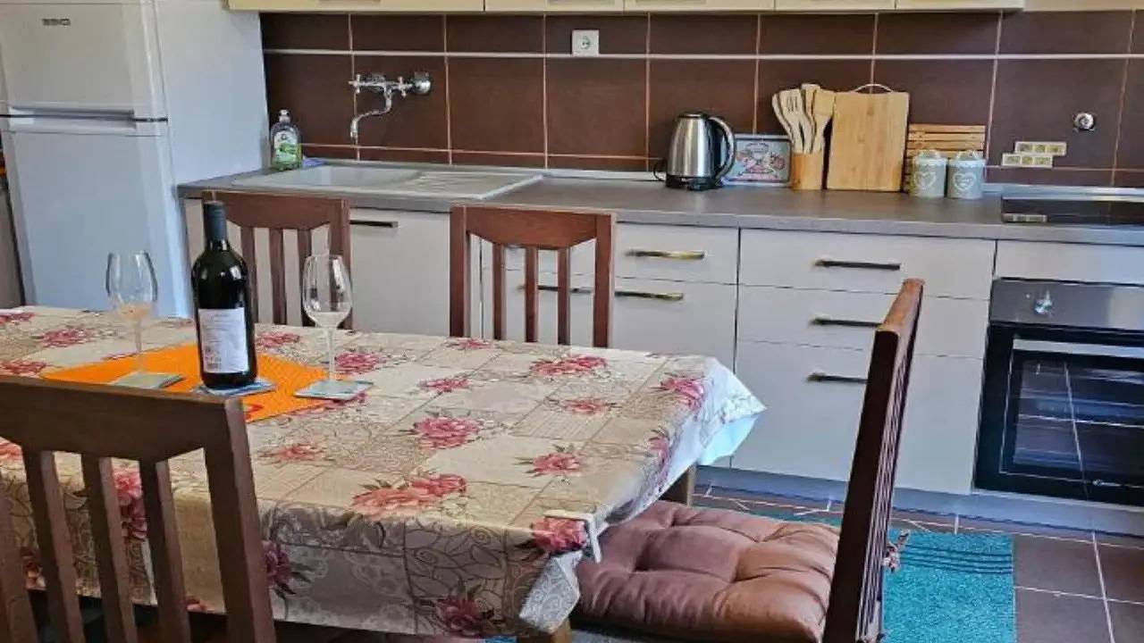 Cały apartament wypoczynkowy, Ferienwohnung für 6 Personen (90 m²) in Tivat in Tivat, Bay of Kotor
