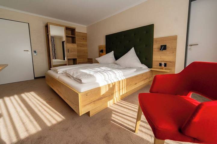 Ganze Wohnung, Schwarzwald - Doppelzimmer mit Balkon und Tv in Elzach, Mittlerer Schwarzwald