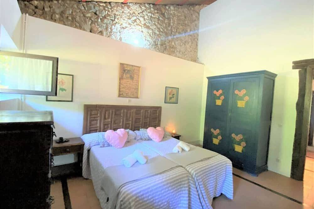 Casa de campo con jardín - La Casa Gótica 5815 in Isla (Cantabria), Arnuero